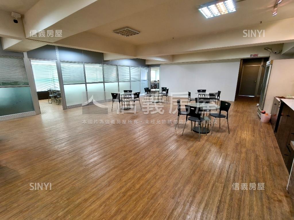 近美麗島捷運站高樓商辦房屋室內格局與周邊環境