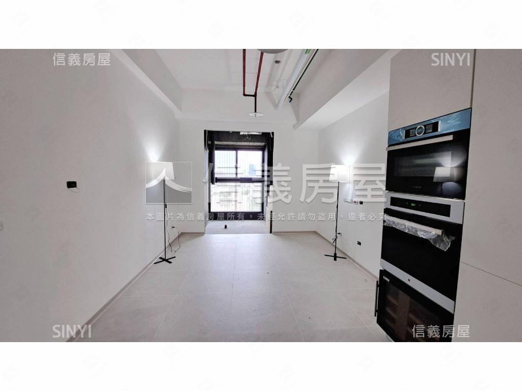 東區銀座｜１０１景觀兩房房屋室內格局與周邊環境