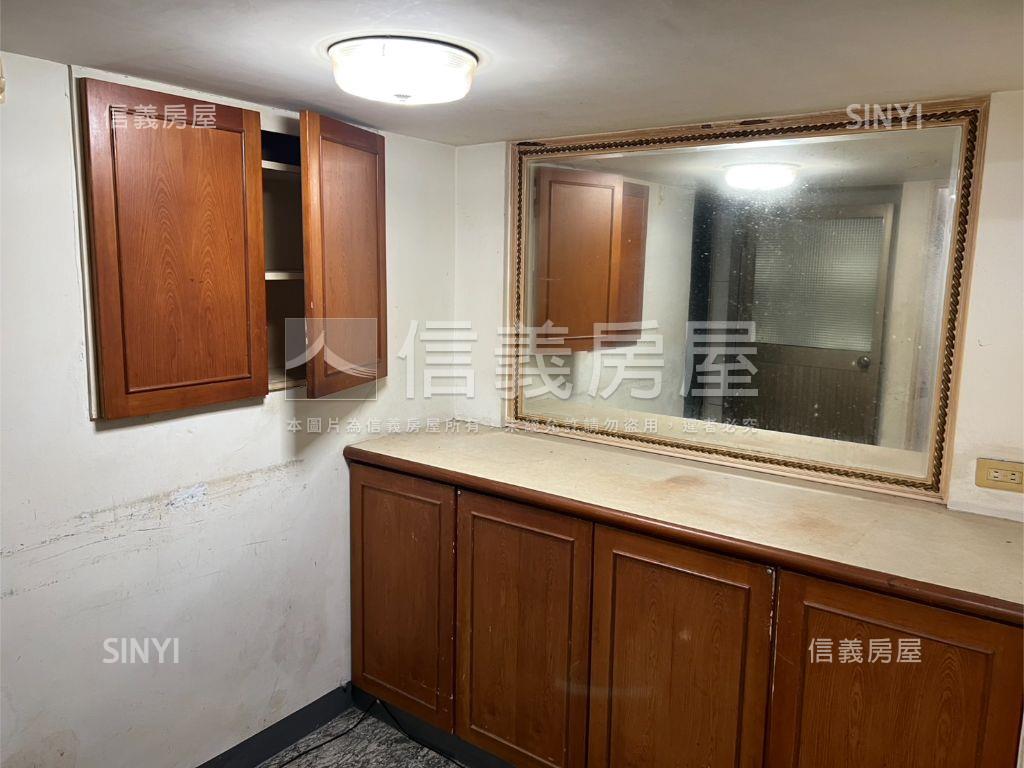 大空間近花博公寓一樓房屋室內格局與周邊環境