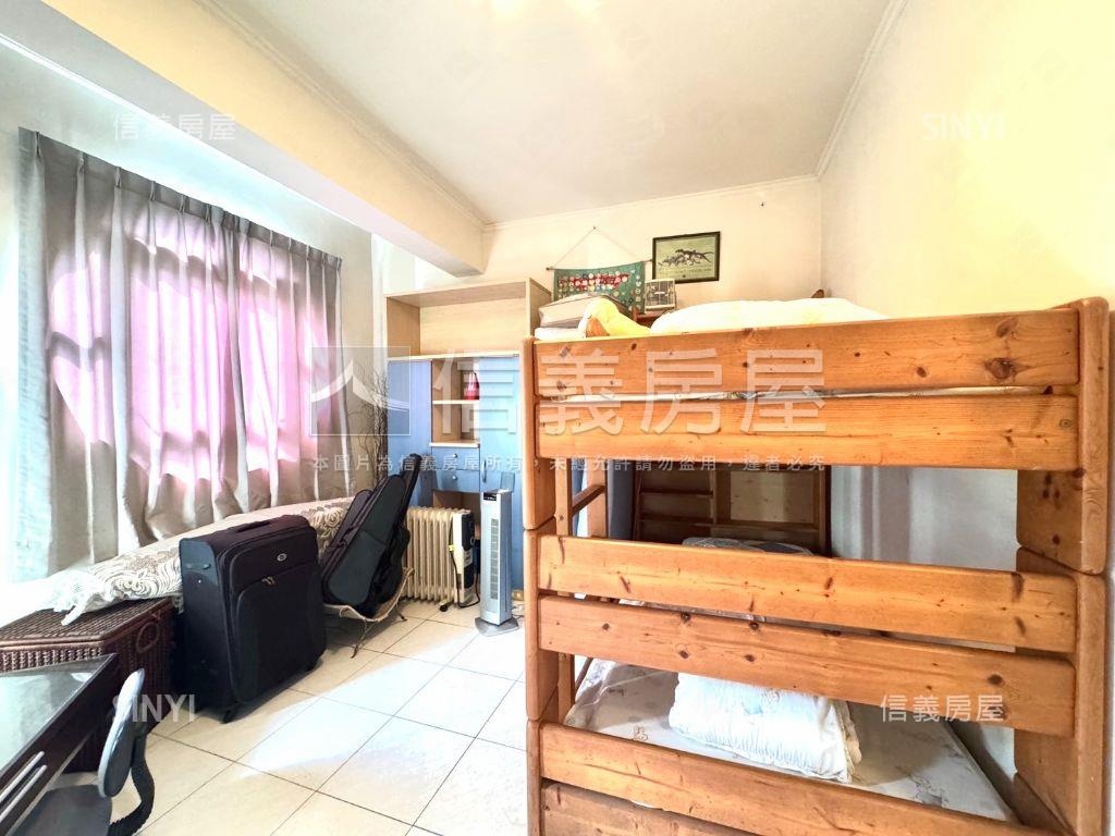 專任【亞熱帶】美別墅房屋室內格局與周邊環境