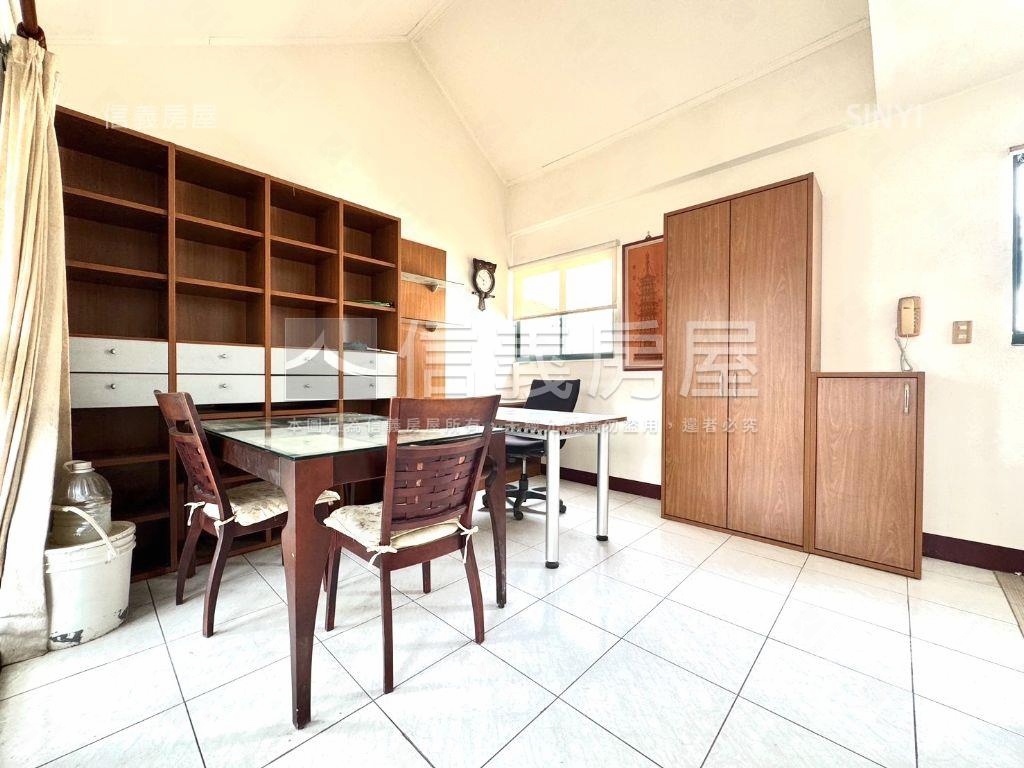 專任【亞熱帶】美別墅房屋室內格局與周邊環境