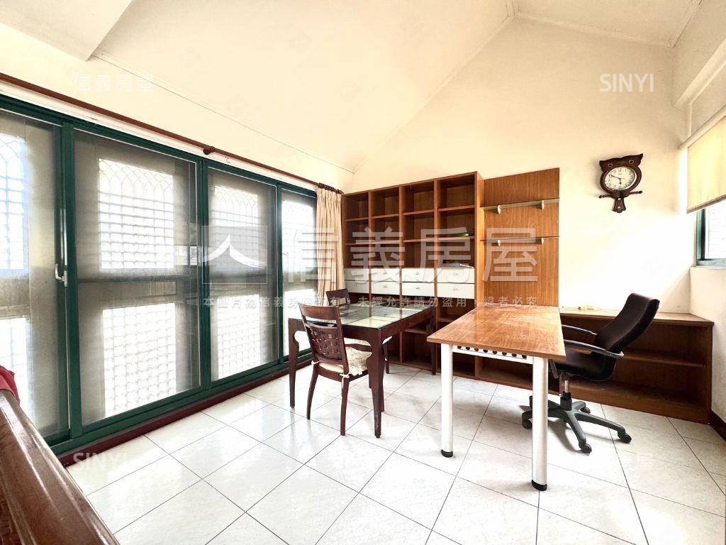 專任【亞熱帶】美別墅房屋室內格局與周邊環境