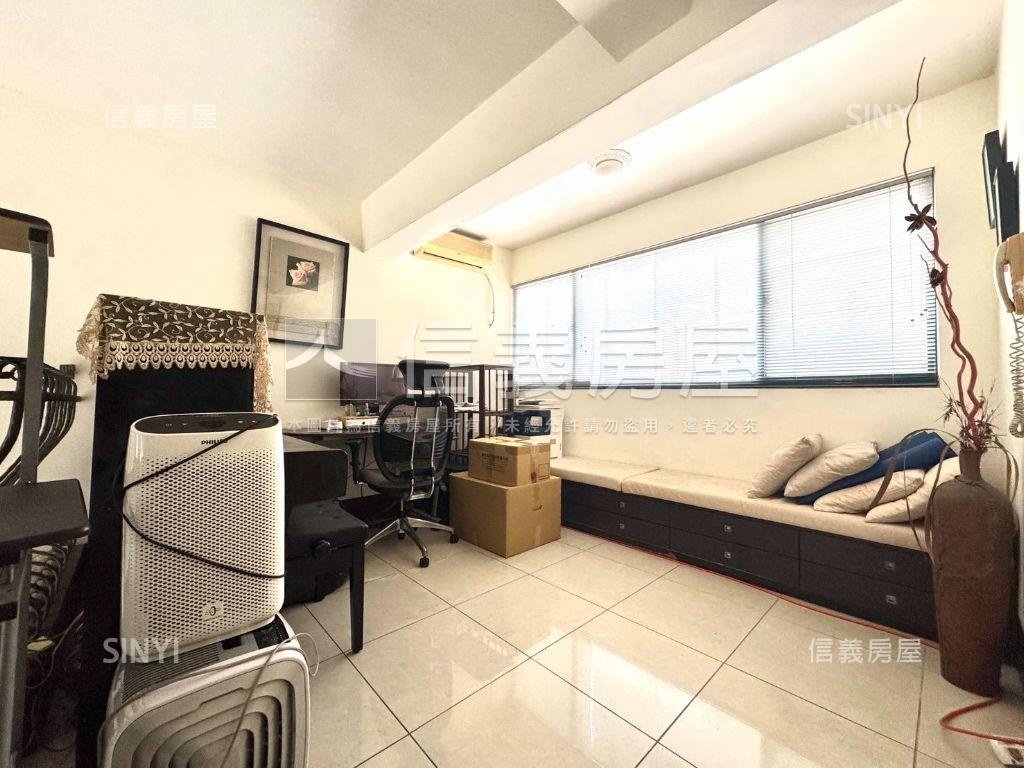 專任【亞熱帶】美別墅房屋室內格局與周邊環境