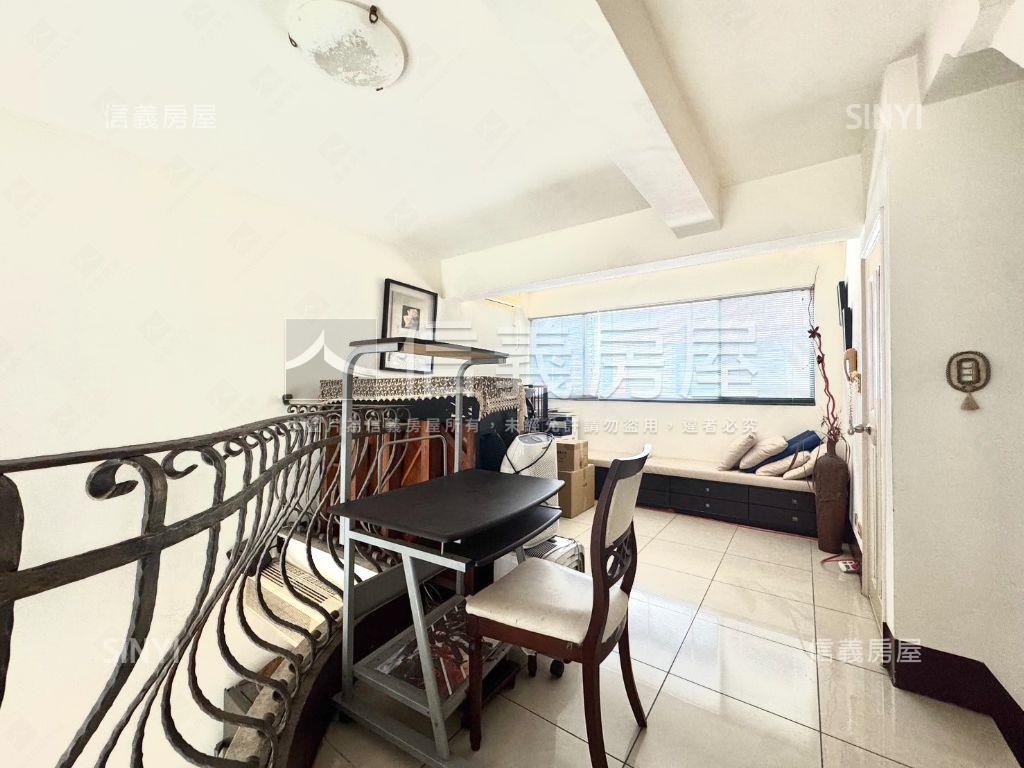 專任【亞熱帶】美別墅房屋室內格局與周邊環境