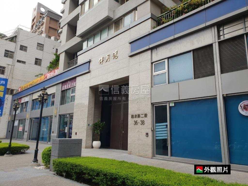 【伴月灣】正面河景度假宅房屋室內格局與周邊環境