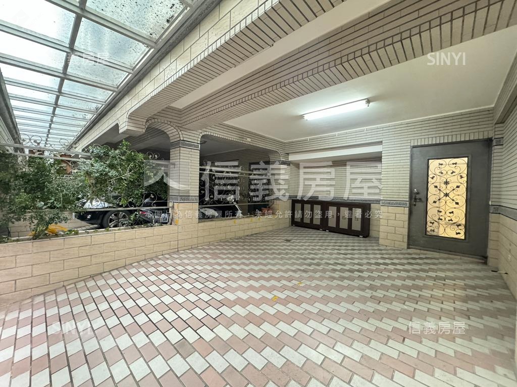稀有釋出精美採光好大透天房屋室內格局與周邊環境