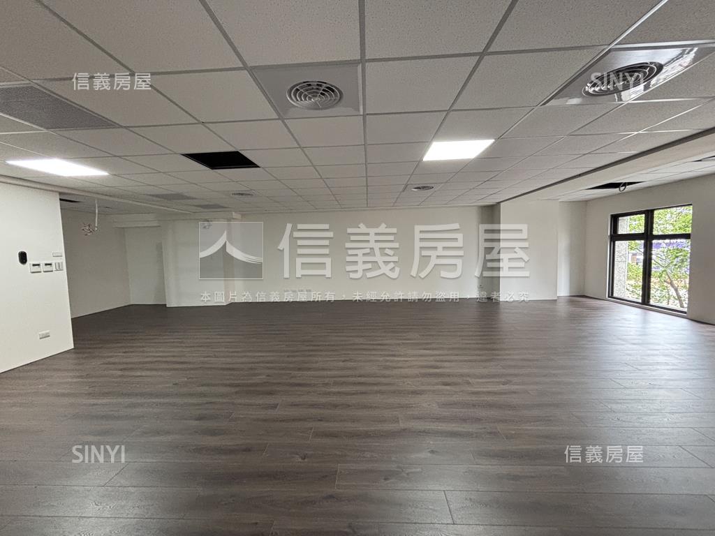 沐微風面寬約８米寬樓店房屋室內格局與周邊環境