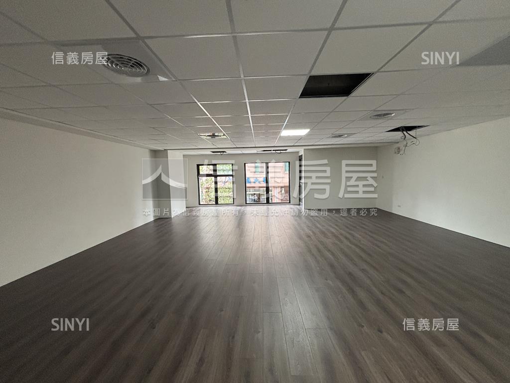 沐微風面寬約８米寬樓店房屋室內格局與周邊環境