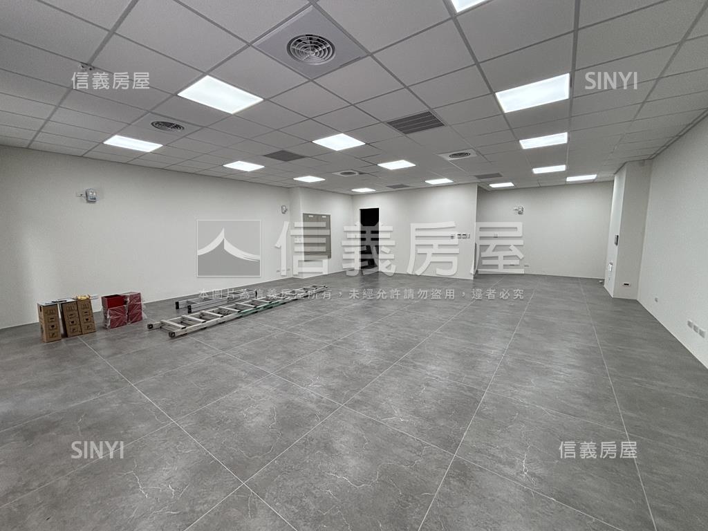 沐微風面寬約８米寬樓店房屋室內格局與周邊環境