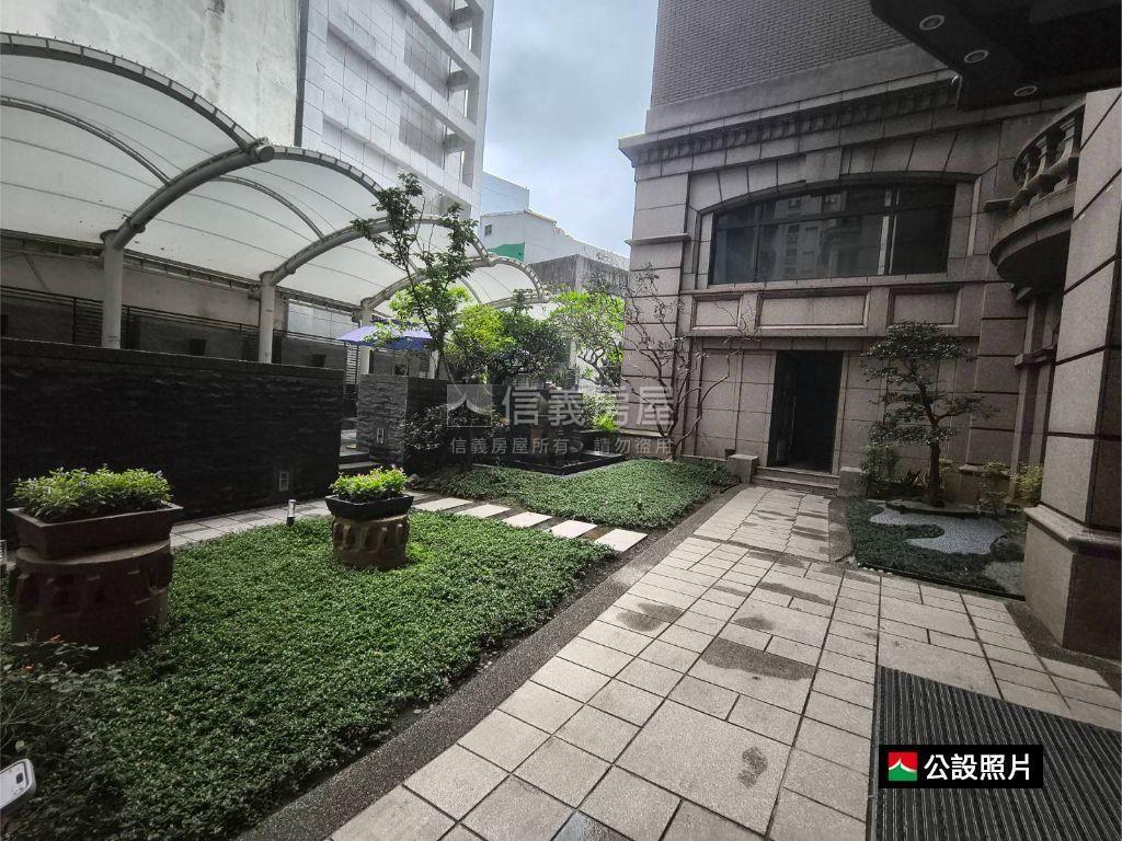 傳世三希豪邸三房車位房屋室內格局與周邊環境