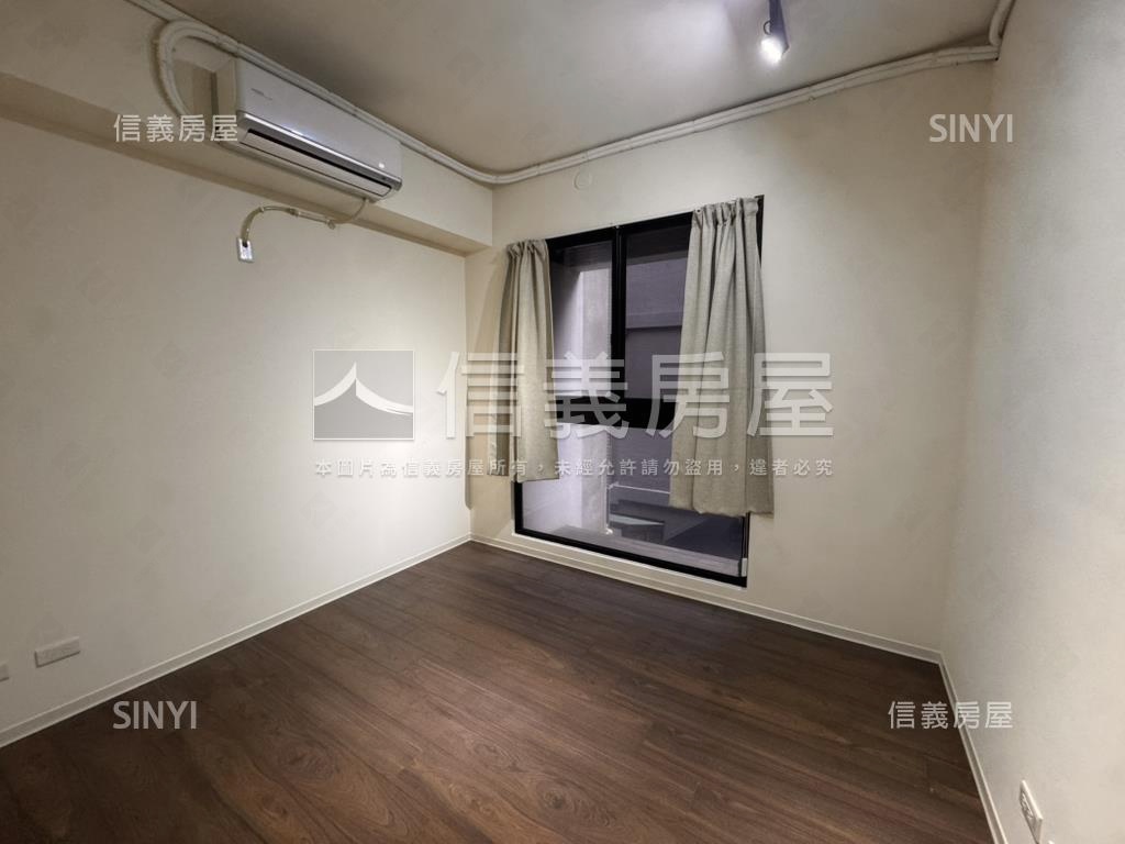 青埔面公園美景三房車位房屋室內格局與周邊環境