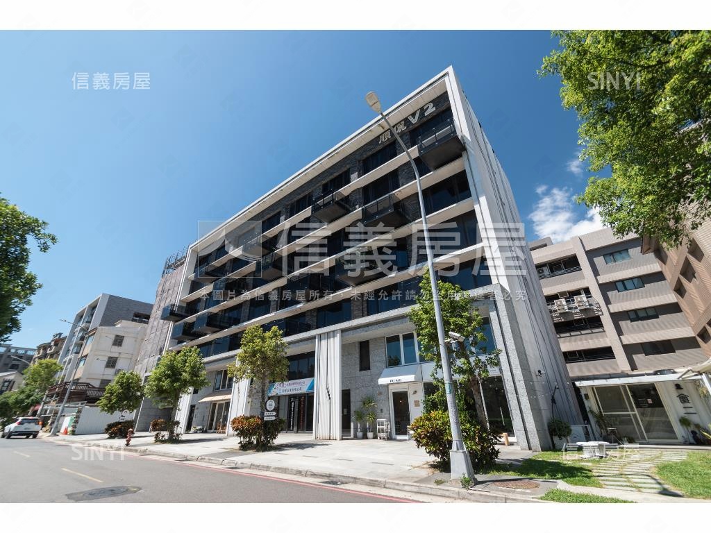 青埔面公園美景三房車位房屋室內格局與周邊環境