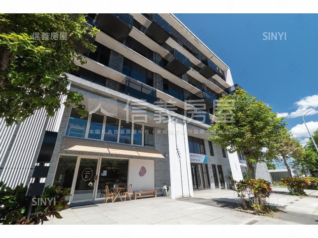 青埔面公園美景三房車位房屋室內格局與周邊環境