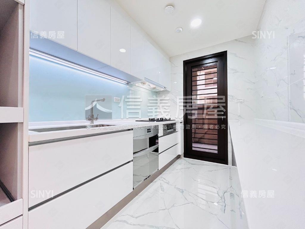 國王之森三面採光靜謐美宅房屋室內格局與周邊環境