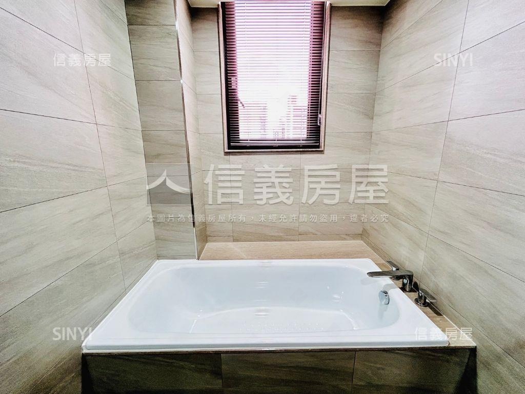 國王之森三面採光靜謐美宅房屋室內格局與周邊環境