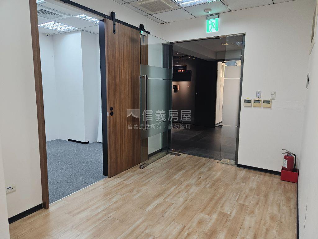 宏普經貿後棟美辦公房屋室內格局與周邊環境