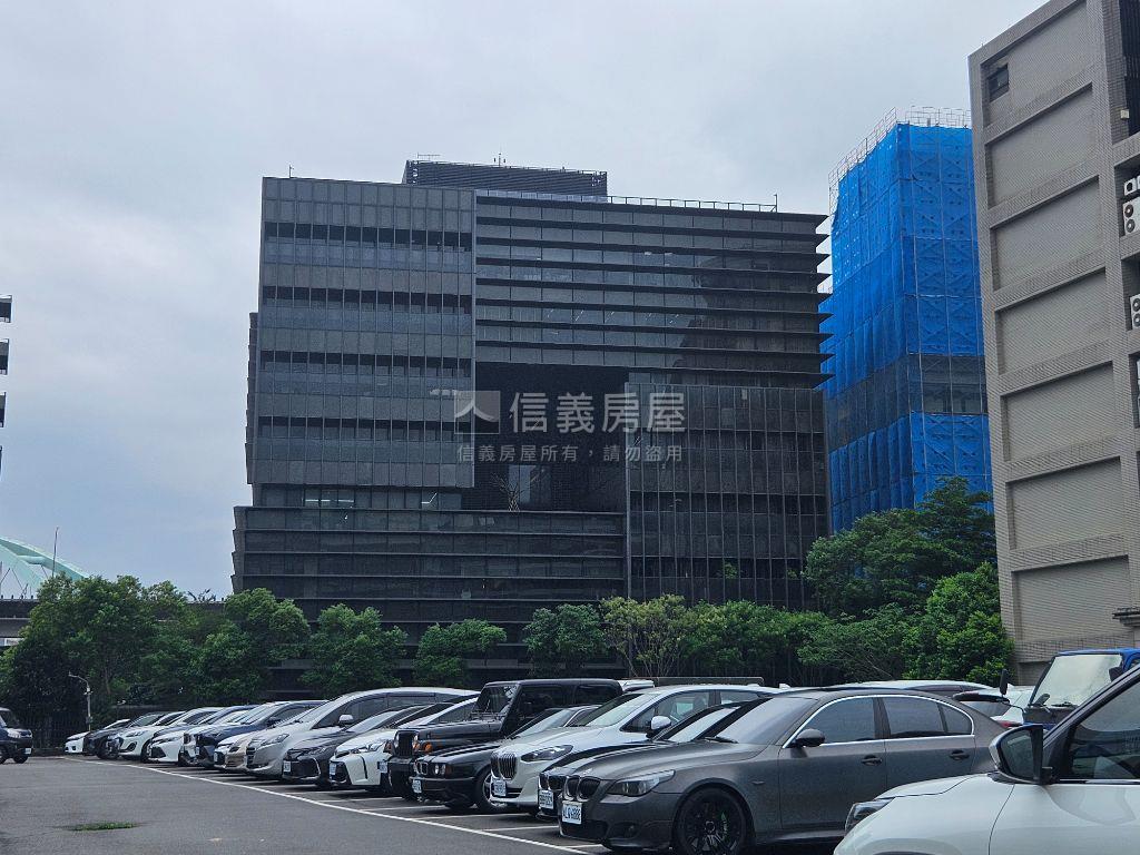 宏普經貿後棟美辦公房屋室內格局與周邊環境