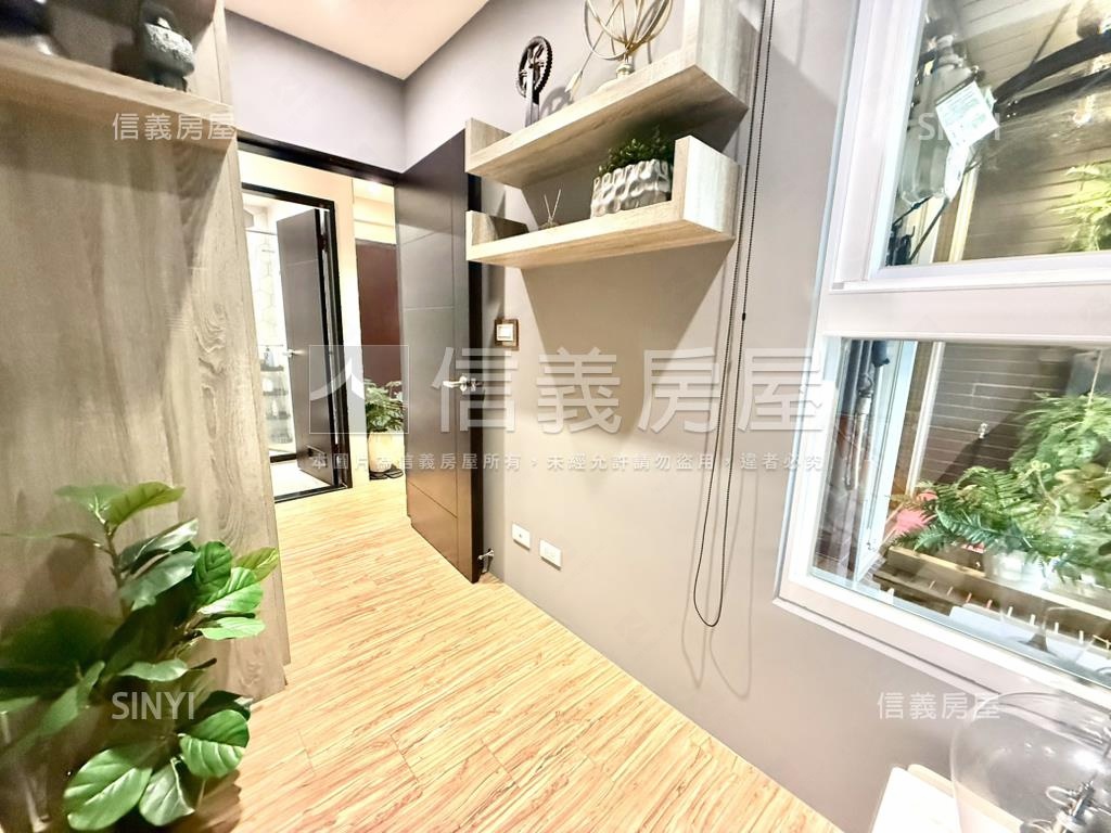 神采飛洋二房裝潢採光高樓房屋室內格局與周邊環境