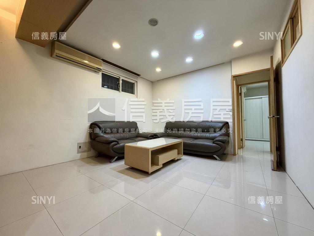 捷運邊間雙衛浴美寓房屋室內格局與周邊環境