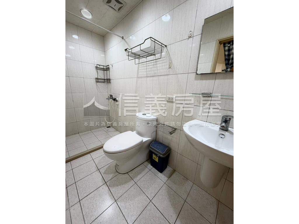 捷運邊間雙衛浴美寓房屋室內格局與周邊環境