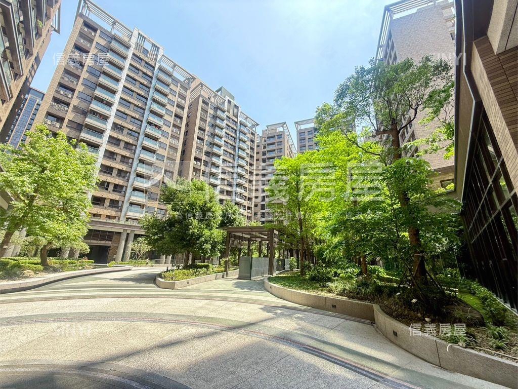 帝璟優美裝潢四房雙車位房屋室內格局與周邊環境