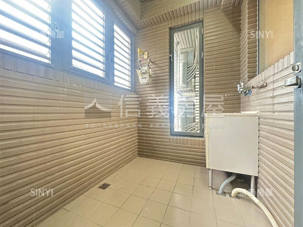 專任大任與園採光四房美屋房屋室內格局與周邊環境