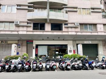 【專任】近捷運大面寬金店