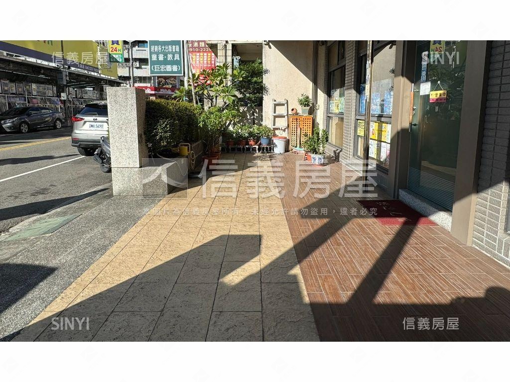 河北路一樓黃金店面房屋室內格局與周邊環境