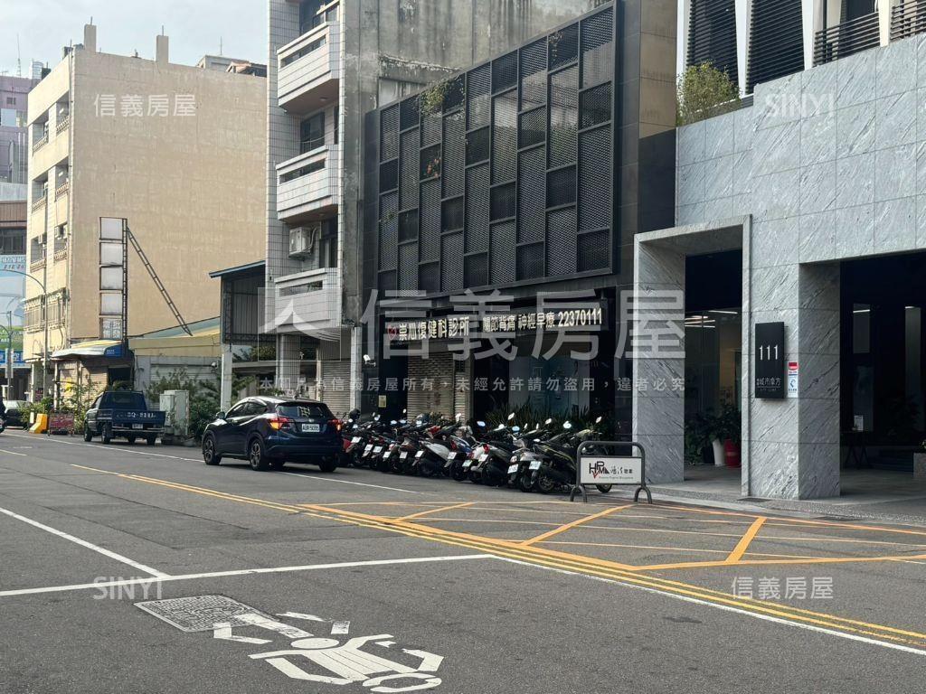 河北路一樓黃金店面房屋室內格局與周邊環境