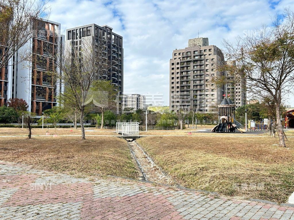 世界之翼｜面河畔大三房房屋室內格局與周邊環境