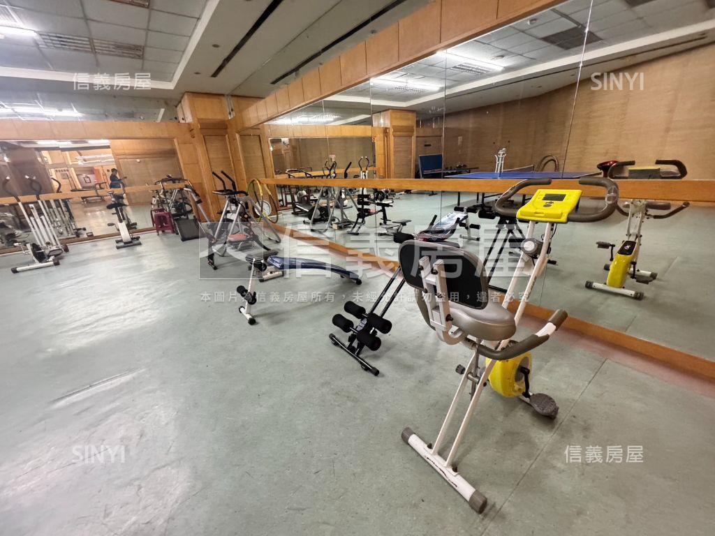 專！捷運文心崇德凱撒假期房屋室內格局與周邊環境