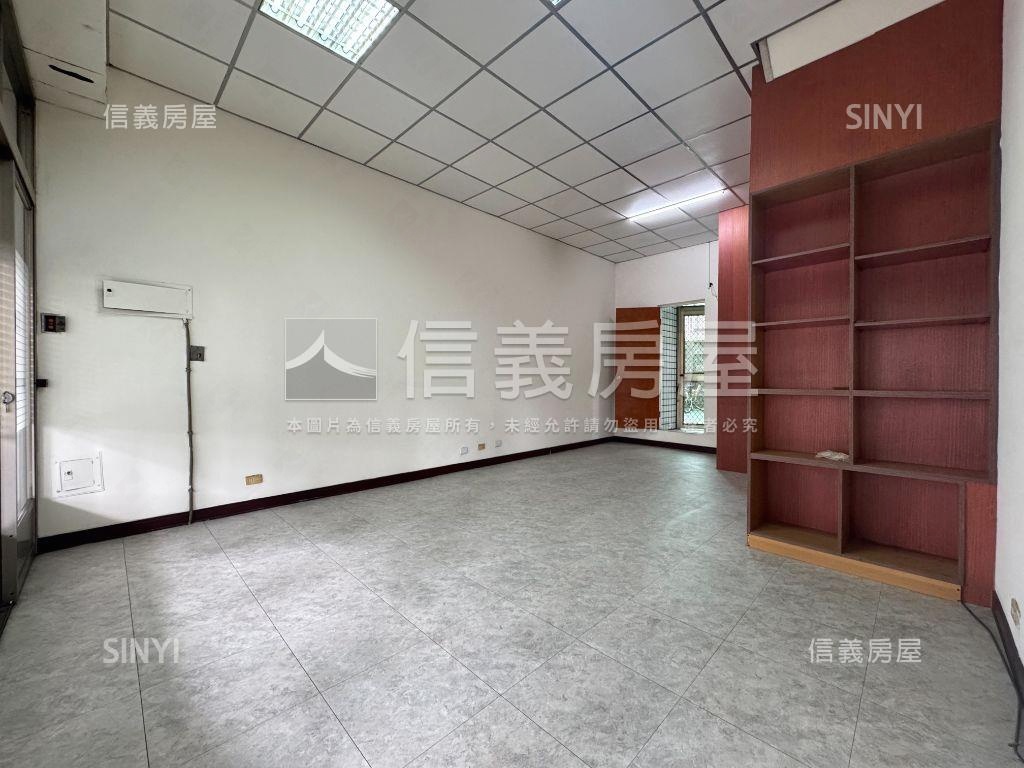 面河畔美麗店面１＋２樓房屋室內格局與周邊環境