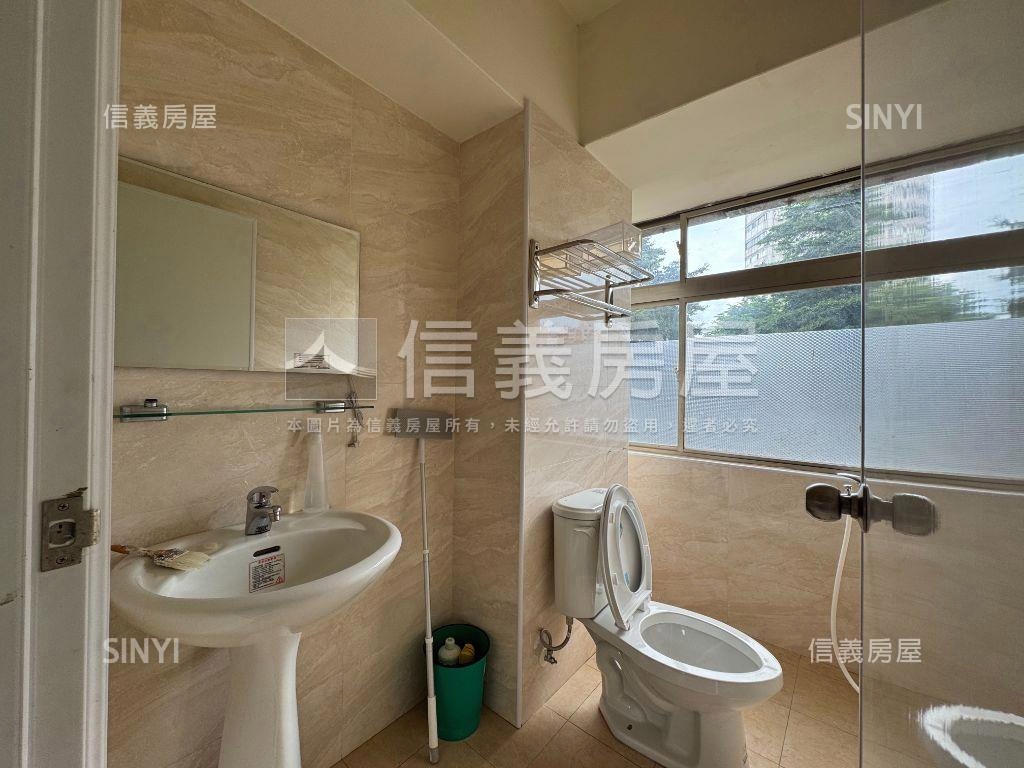 面河畔美麗店面１＋２樓房屋室內格局與周邊環境