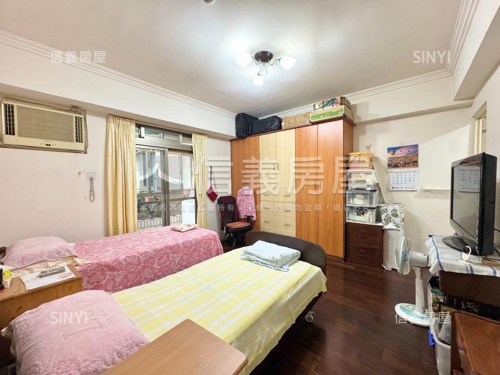 愛丁堡溫馨大器四房房屋室內格局與周邊環境