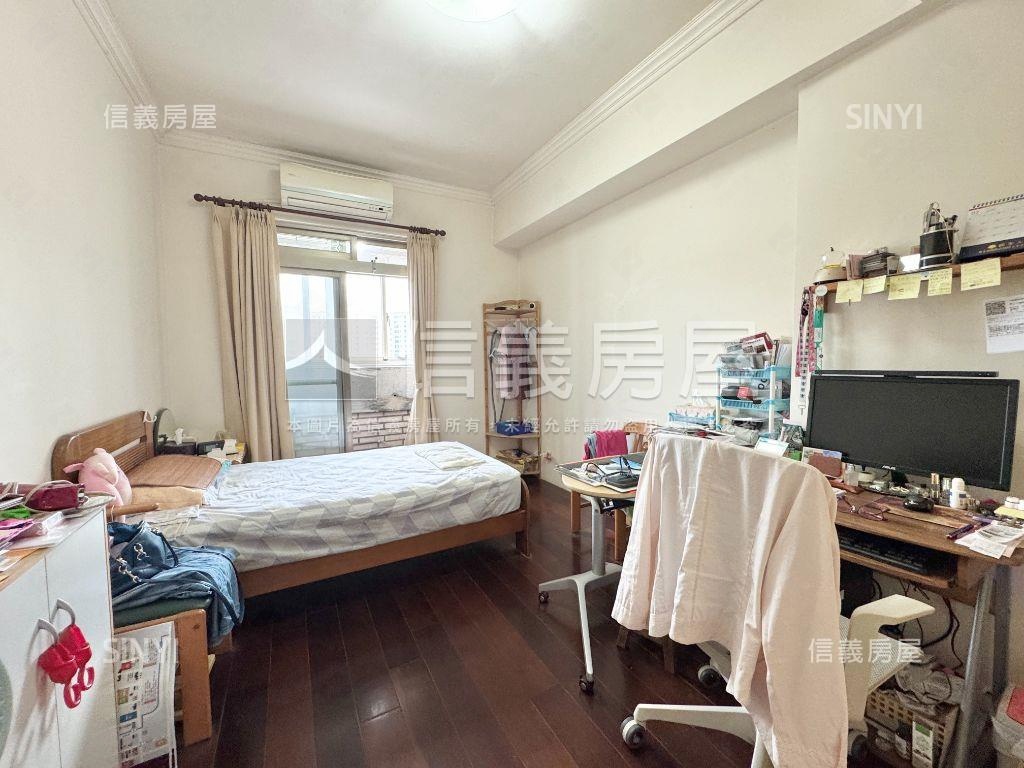 愛丁堡溫馨大器四房房屋室內格局與周邊環境