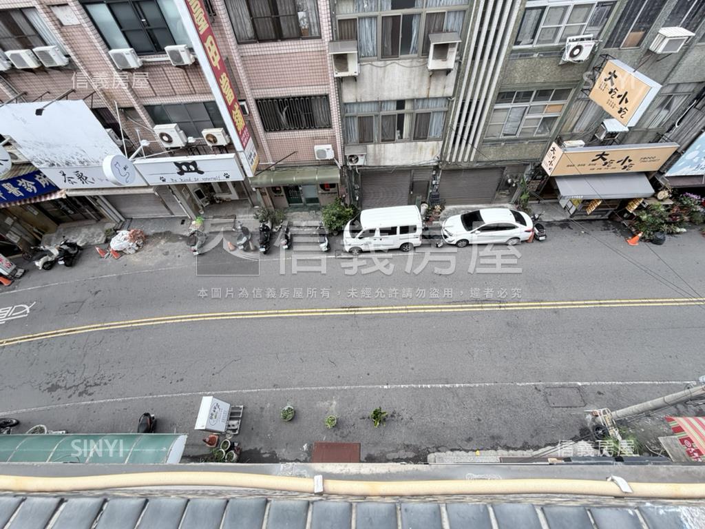 大甲鎮瀾宮旁金店面房屋室內格局與周邊環境