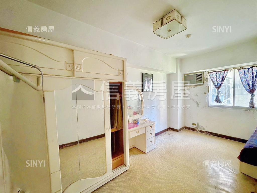 忠駝國宅經典三房雙衛房屋室內格局與周邊環境