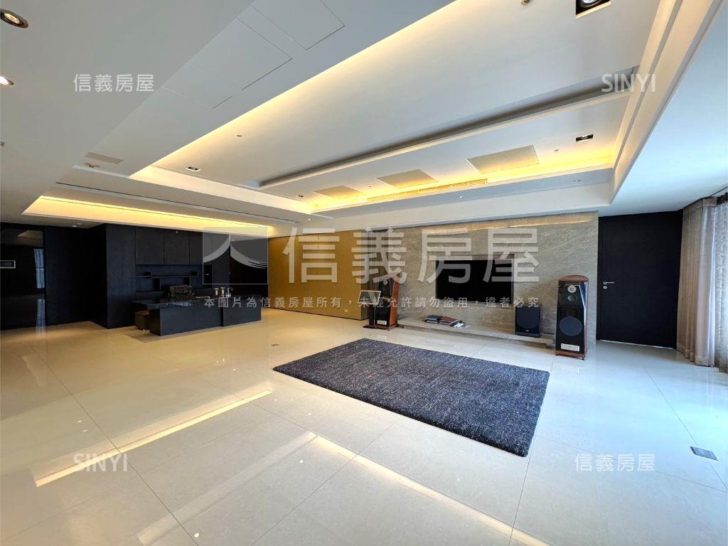 七期｜由鉅大謙面新光三越房屋室內格局與周邊環境