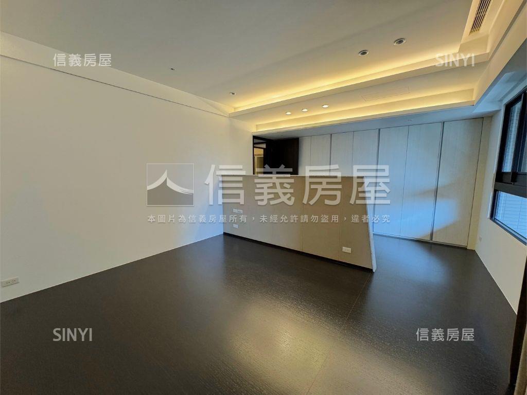 七期｜由鉅大謙面新光三越房屋室內格局與周邊環境