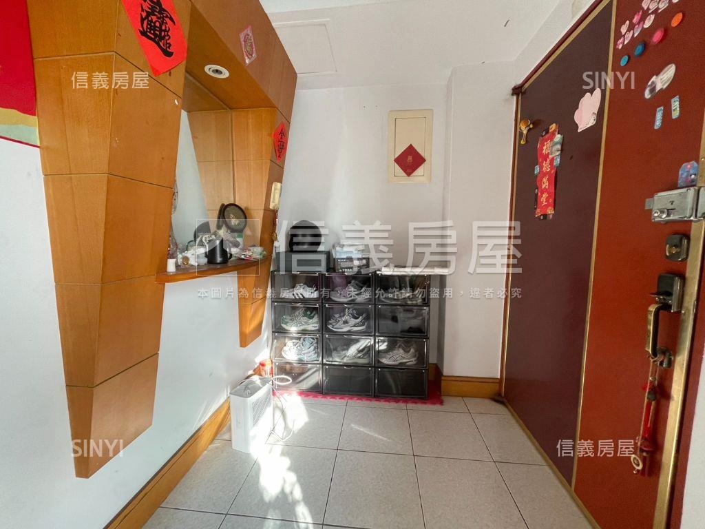 龍飛鳳舞遼闊天際房屋室內格局與周邊環境