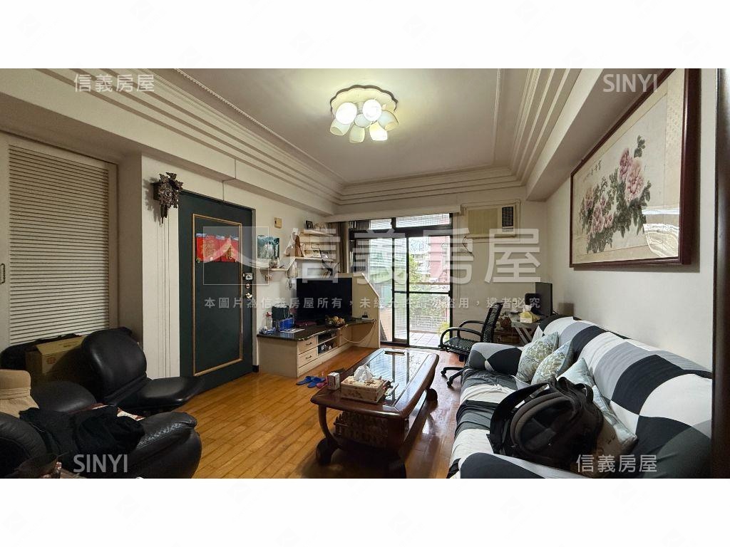 公園旁電梯四房車位房屋室內格局與周邊環境