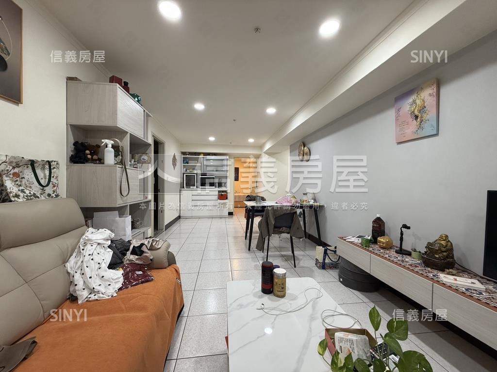 採光好景東帝士四房車位房屋室內格局與周邊環境