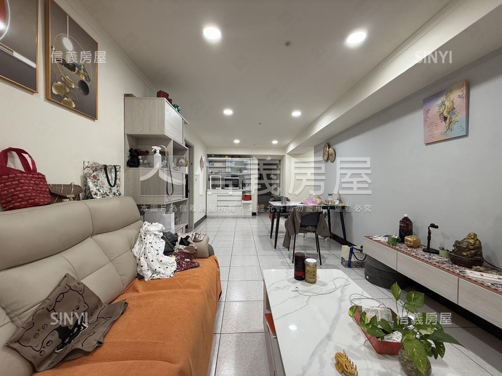 採光好景東帝士四房車位房屋室內格局與周邊環境