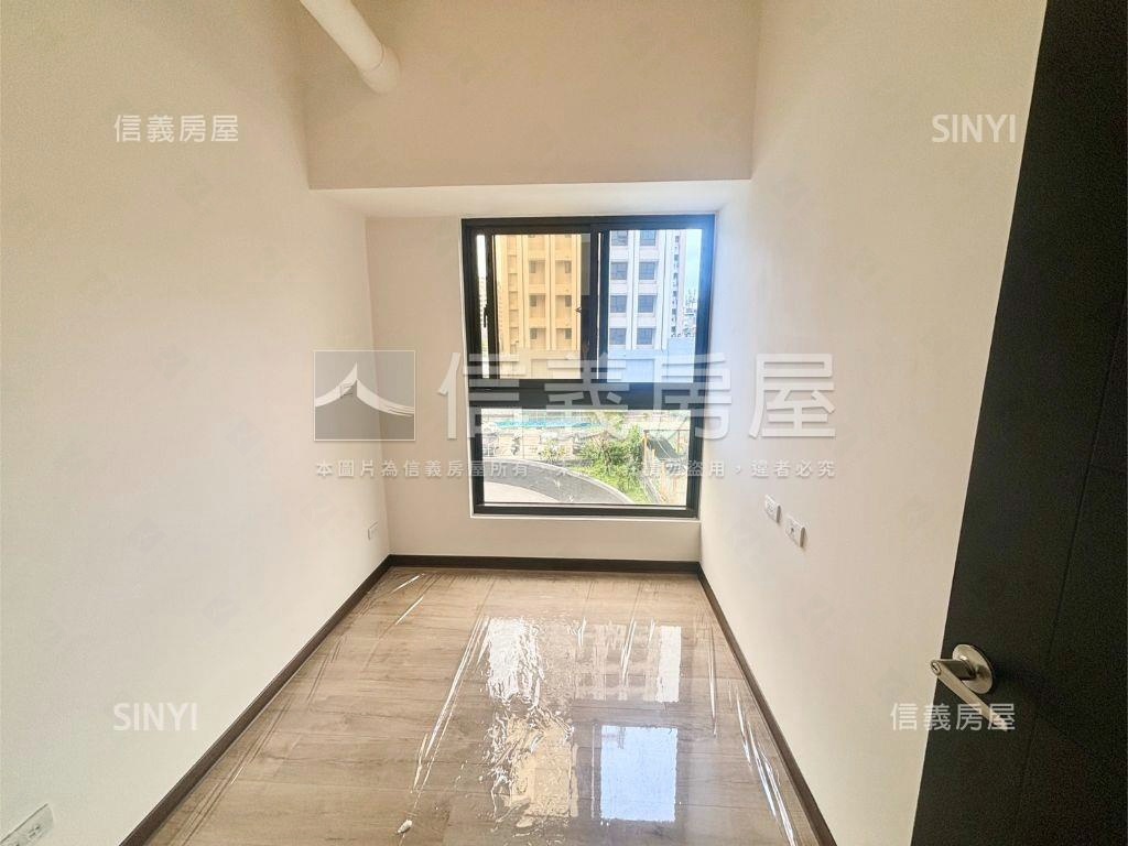 低總價芳洲漾兩房平面車位房屋室內格局與周邊環境
