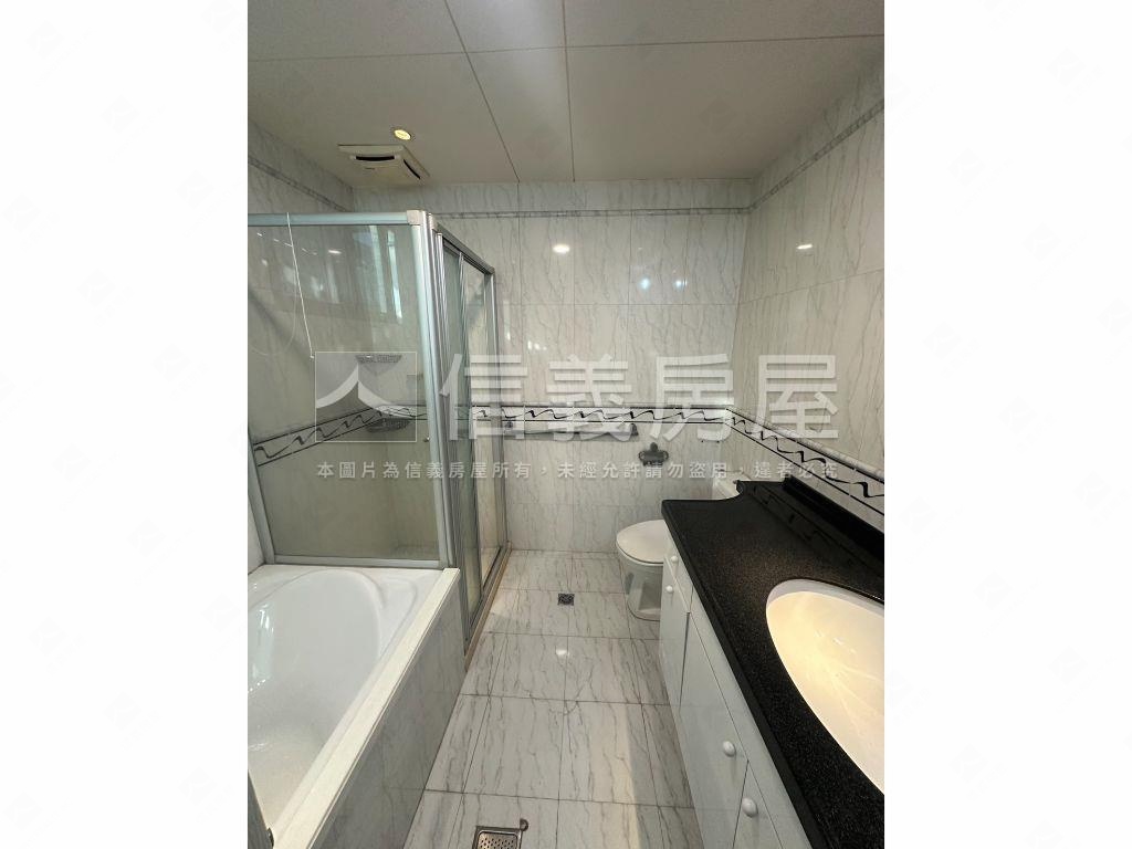 寰宇層峰裝潢別墅房屋室內格局與周邊環境