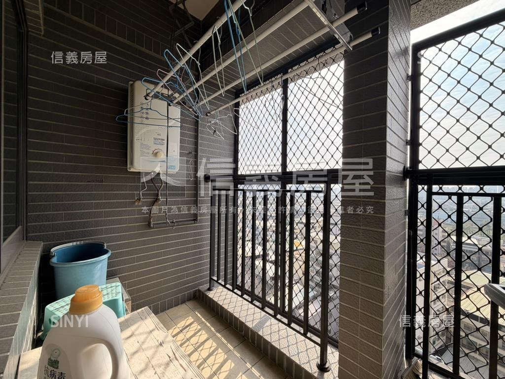 近鳳山國中捷運｜三房平車房屋室內格局與周邊環境