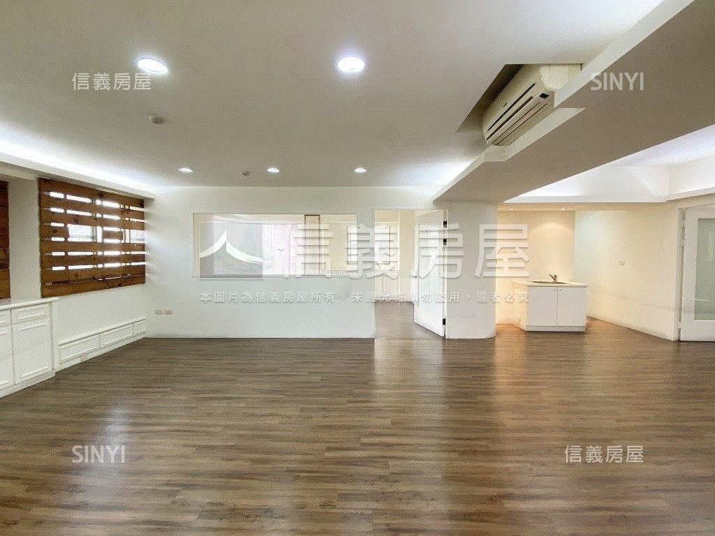 急售．歐洲宮庭極少釋出房屋室內格局與周邊環境