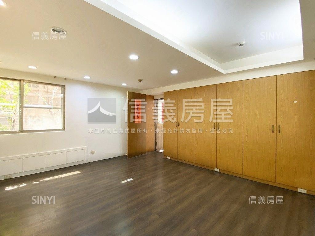 急售．歐洲宮庭極少釋出房屋室內格局與周邊環境