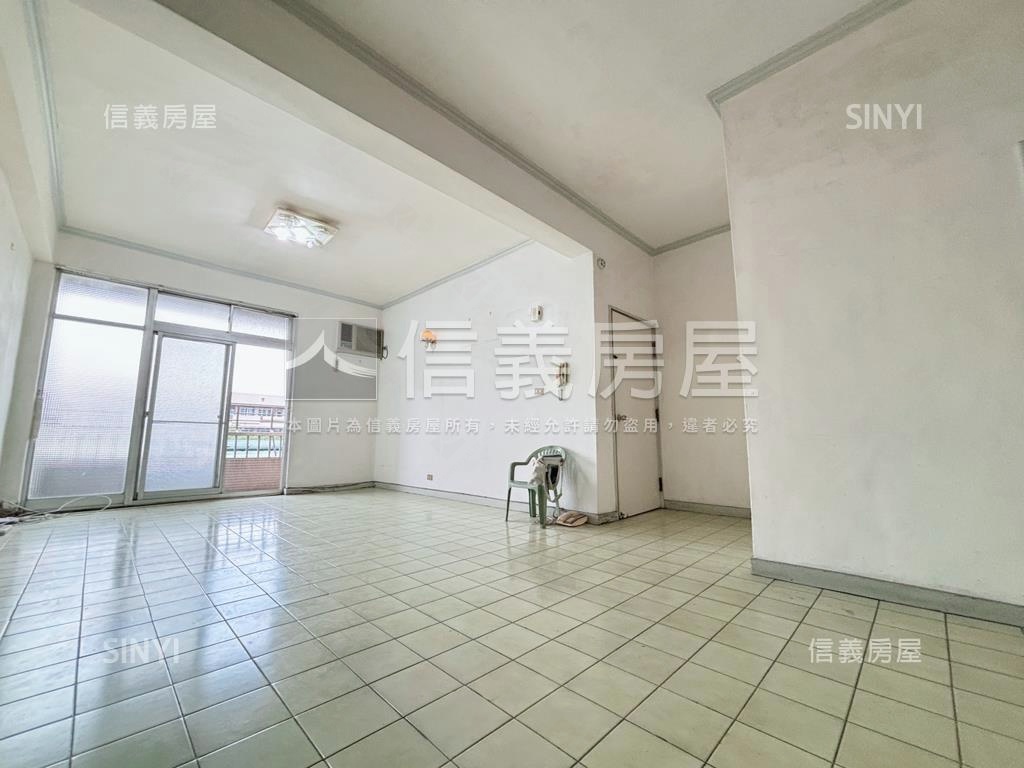 正面民權國小絕景四房房屋室內格局與周邊環境