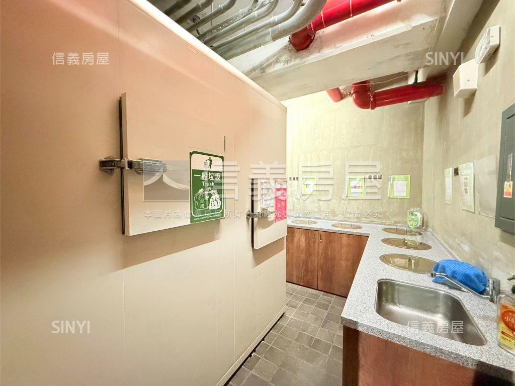 長安雋高樓兩房坡平車位房屋室內格局與周邊環境
